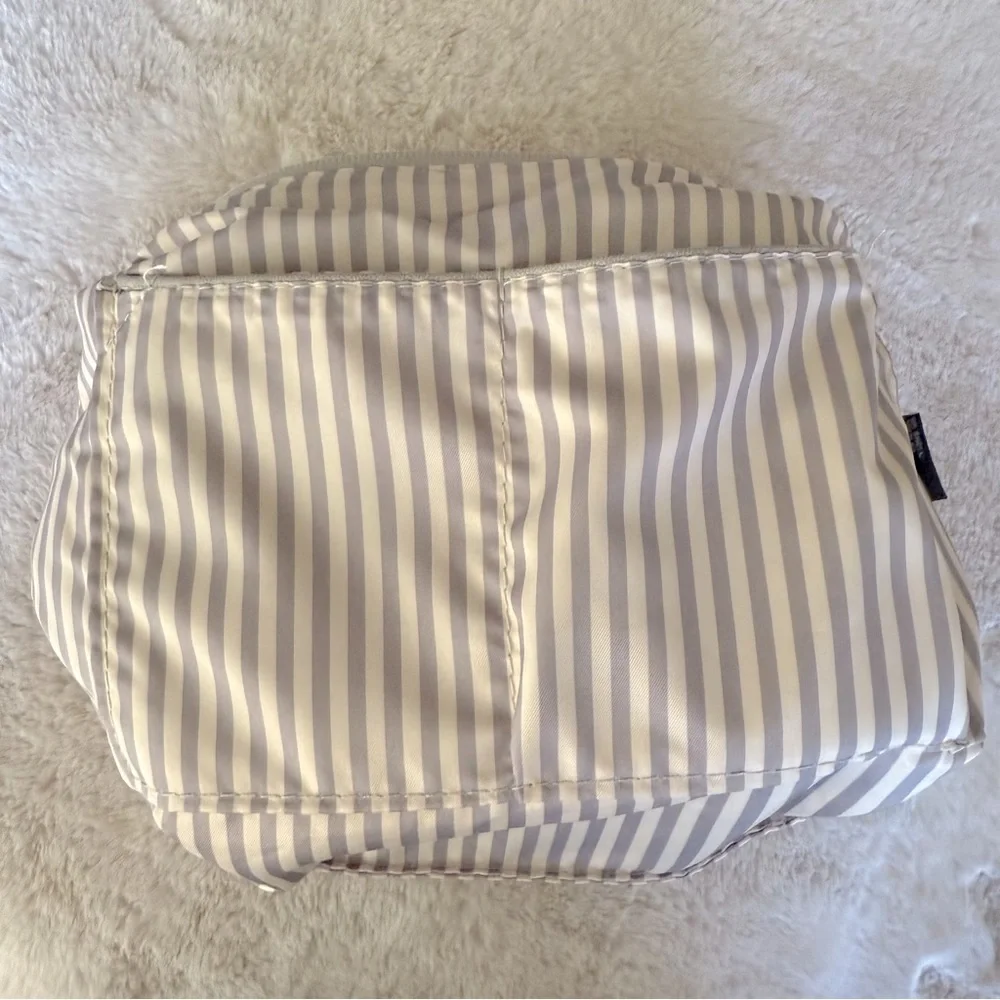 Antik Kraft small gray vegan leather makeup bag/ clutch